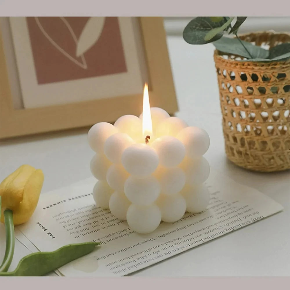 BUBBLE CUBE CANDLE