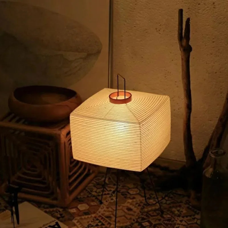 AKARI 7A PAPER LAMP