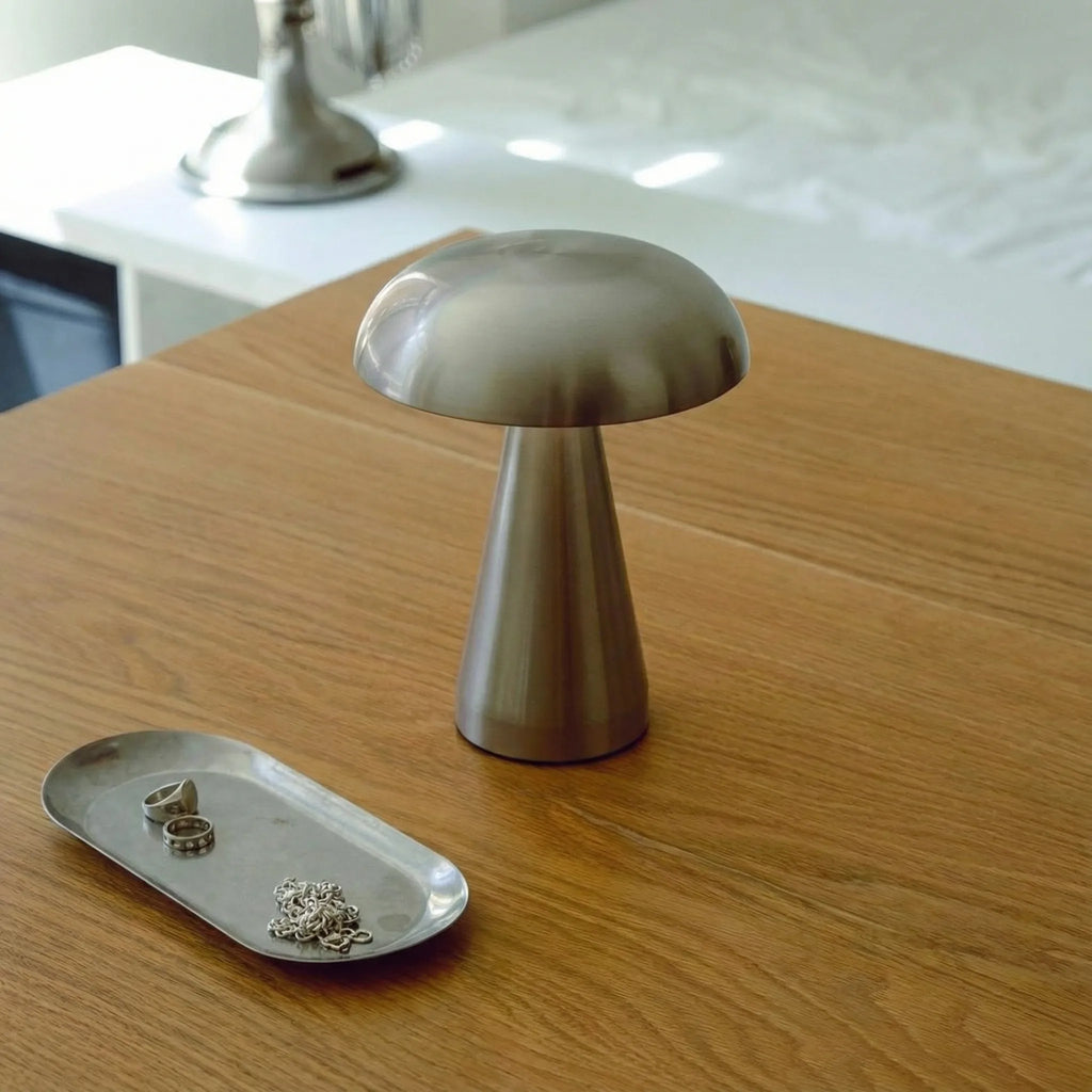 RETRO MUSHROOM LAMP